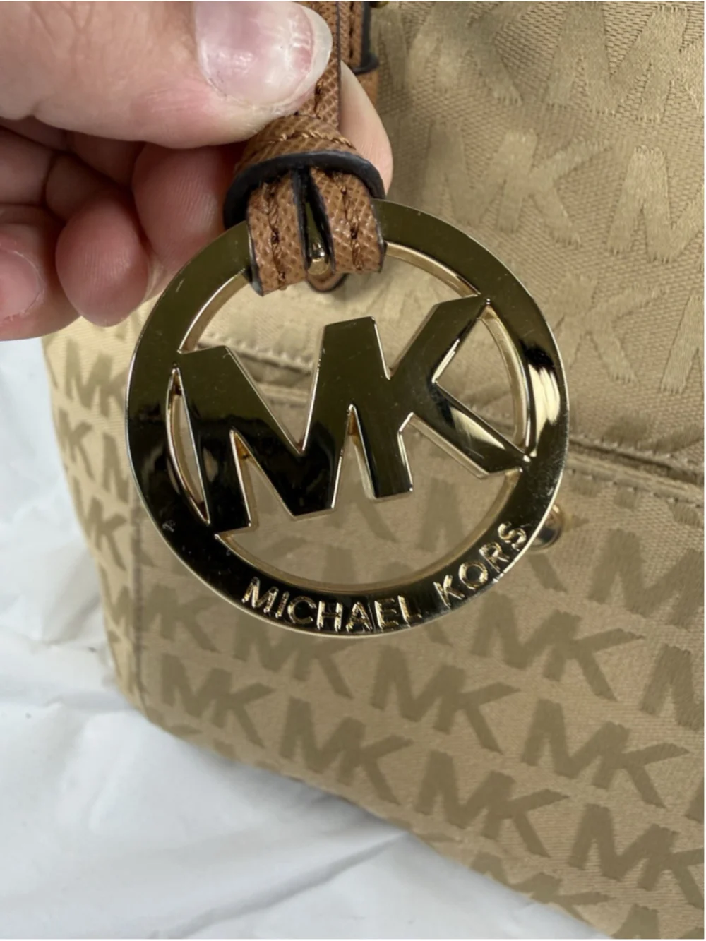 MICHAEL Michael Kors Jet Set Medium Snap Pocket Tote Bag